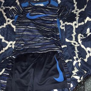 Nike DRI-FIT outfit size kids 6M. EUC!!!